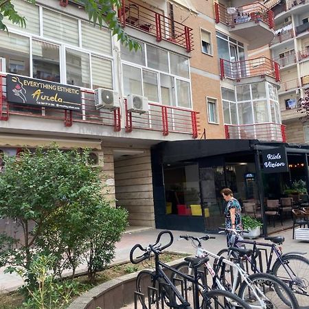 Newly Renovated One Bedroom Apartment In Tirana Esterno foto